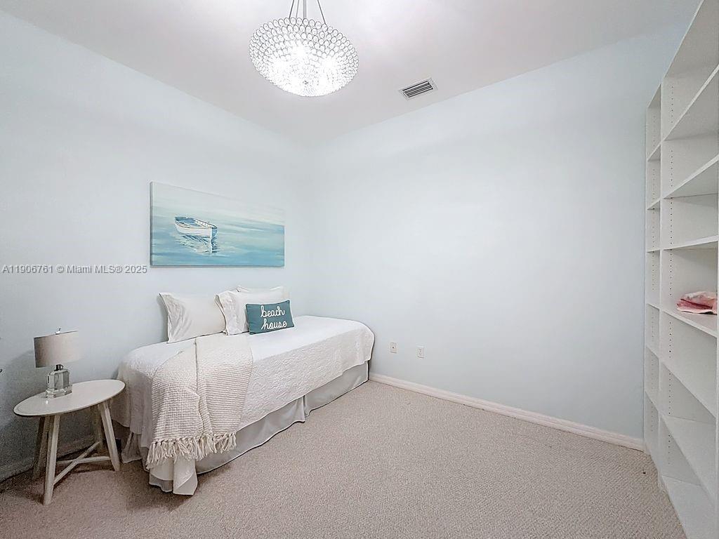 MARINER BAY - Residential