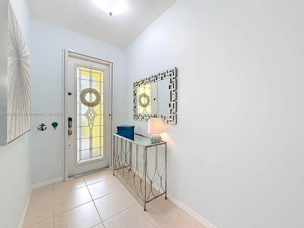 MARINER BAY - Residential