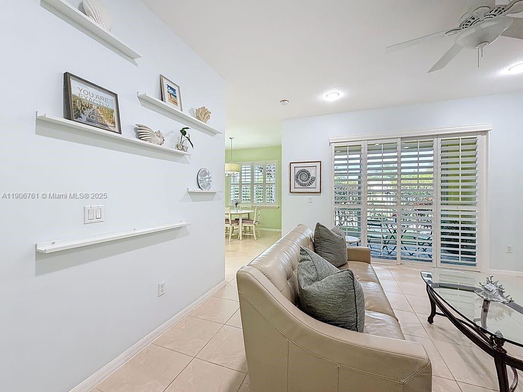 MARINER BAY - Residential