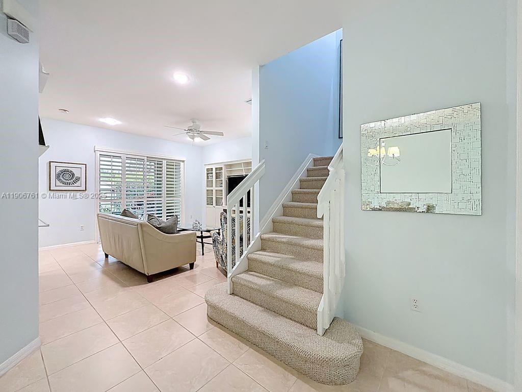 MARINER BAY - Residential