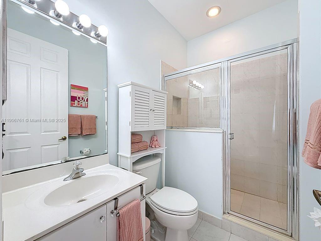 MARINER BAY - Residential