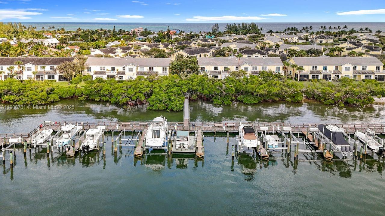 MARINER BAY - Residential