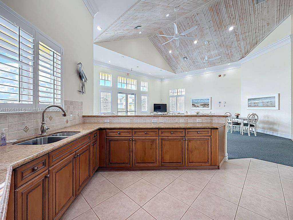 MARINER BAY - Residential