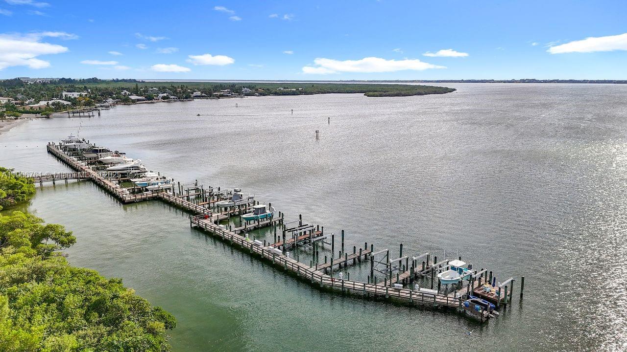 MARINER BAY - Residential