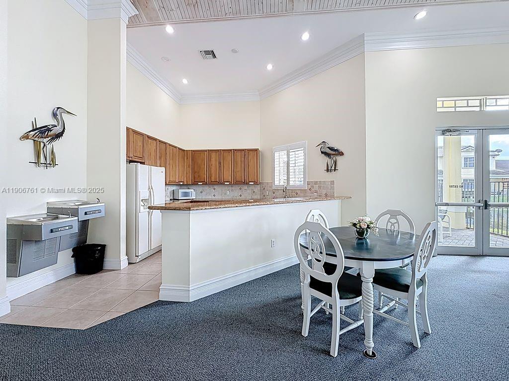 MARINER BAY - Residential