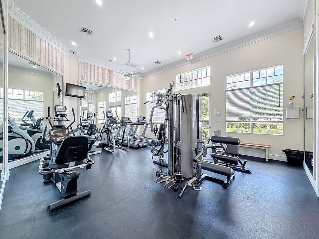 MARINER BAY - Residential