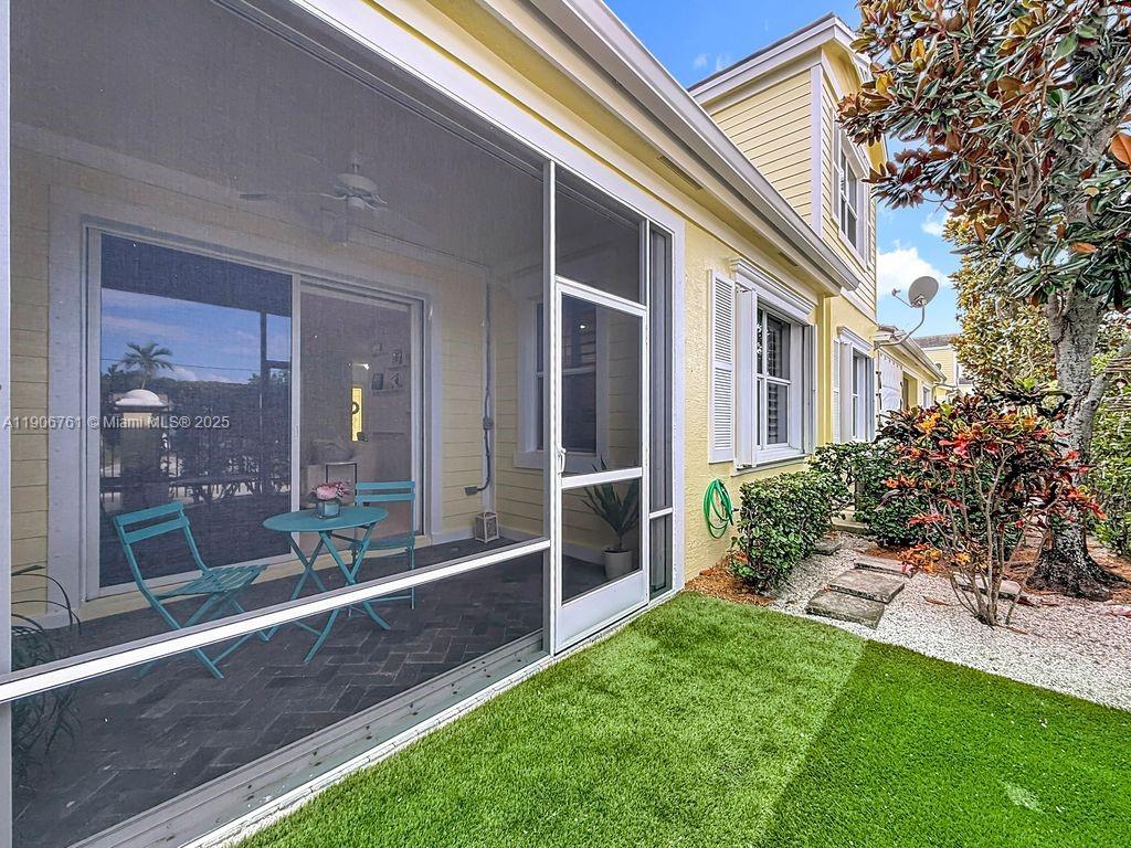 MARINER BAY - Residential