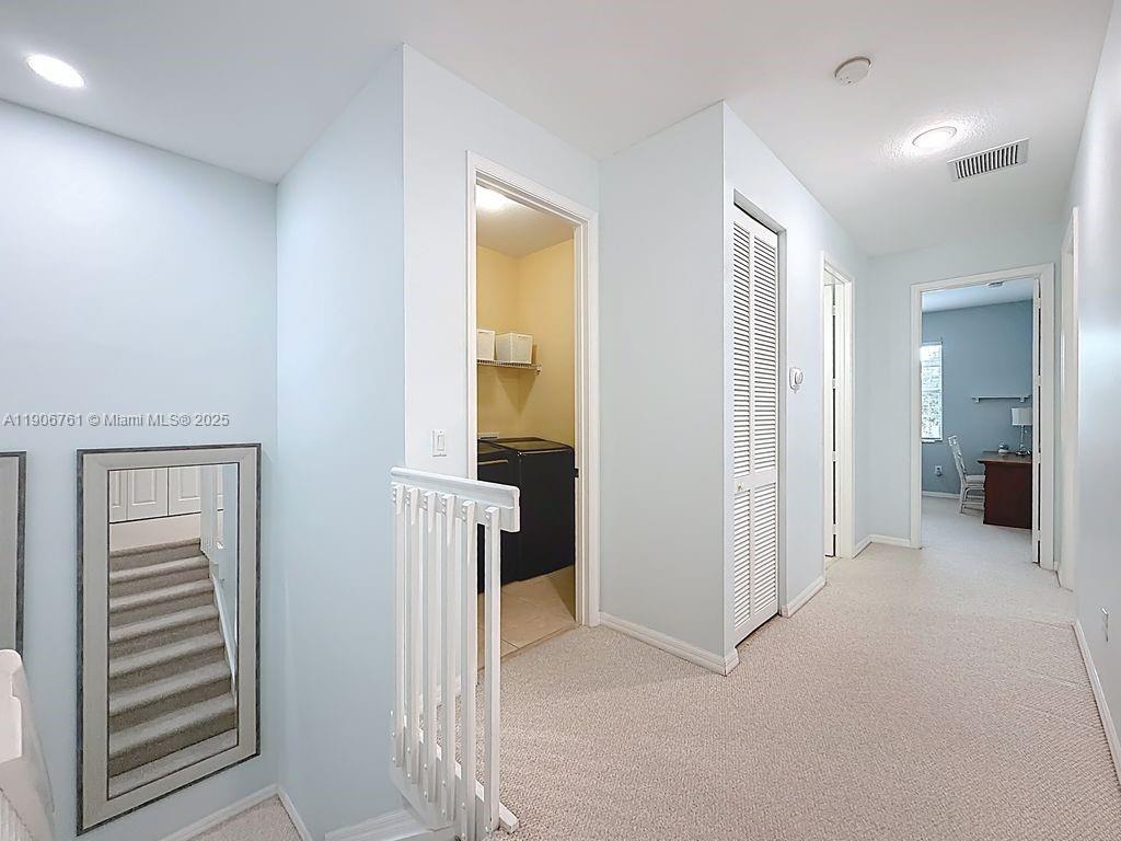 MARINER BAY - Residential