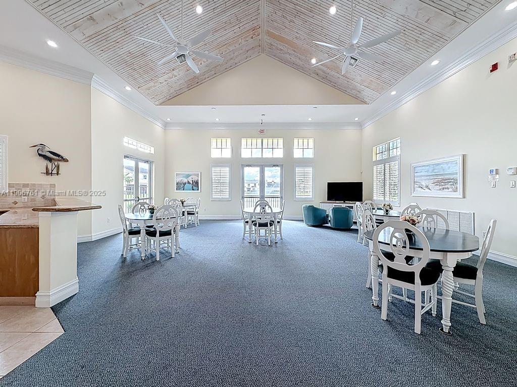 MARINER BAY - Residential