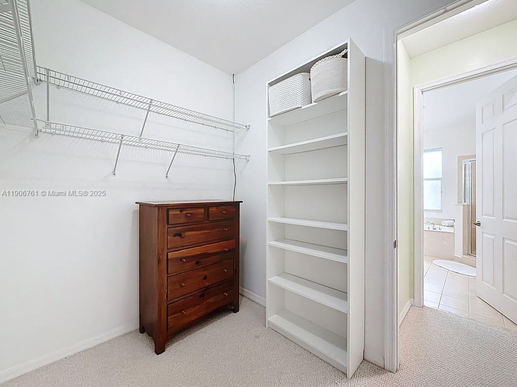 MARINER BAY - Residential