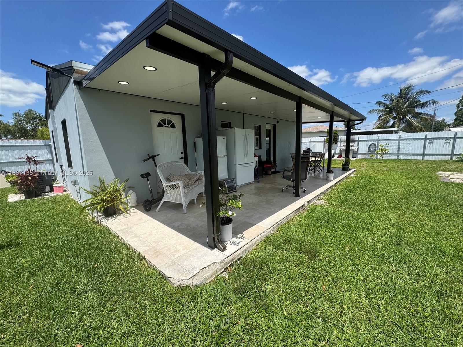 RICHMOND HEIGHTS - Residential