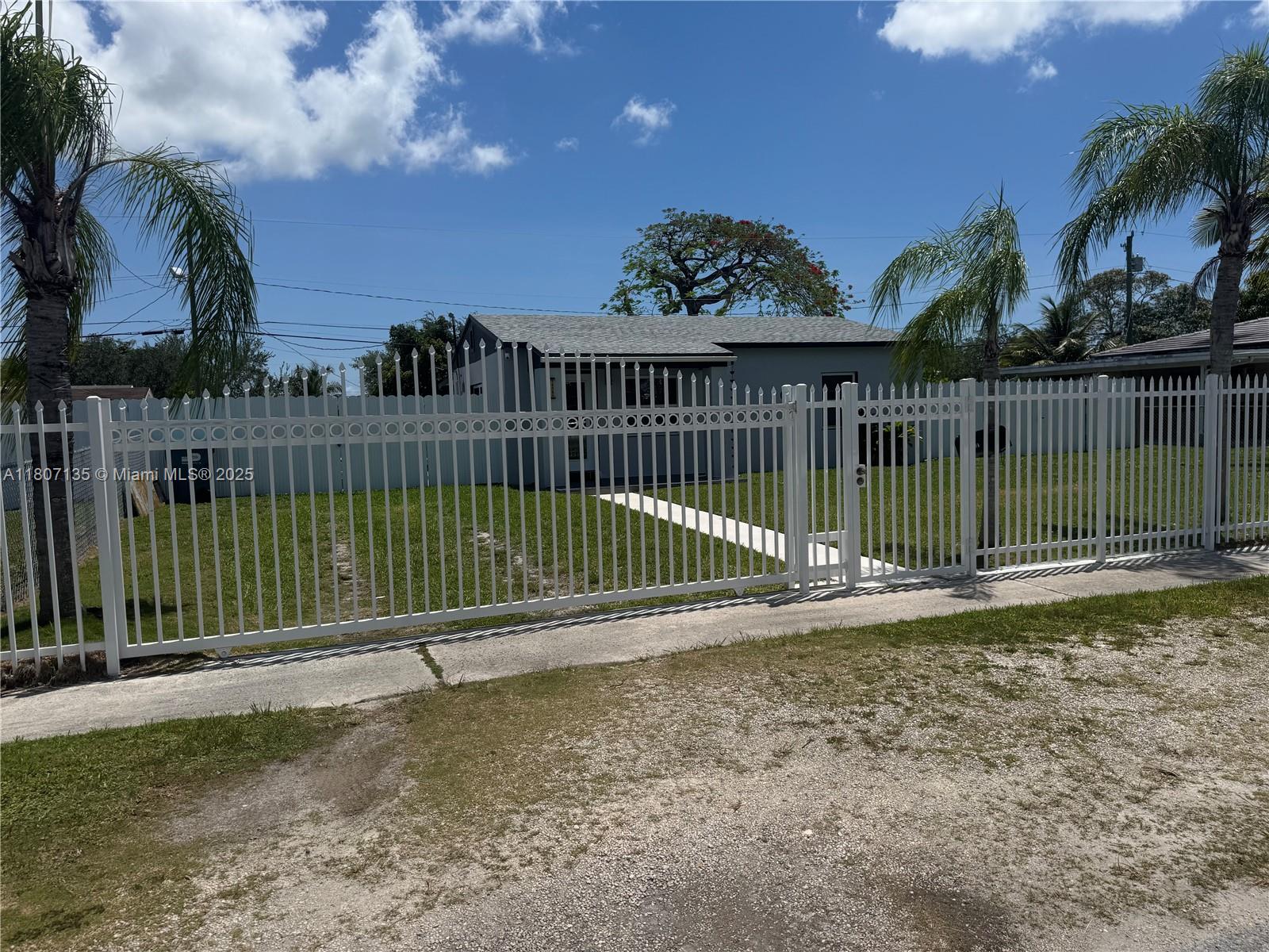 RICHMOND HEIGHTS - Residential