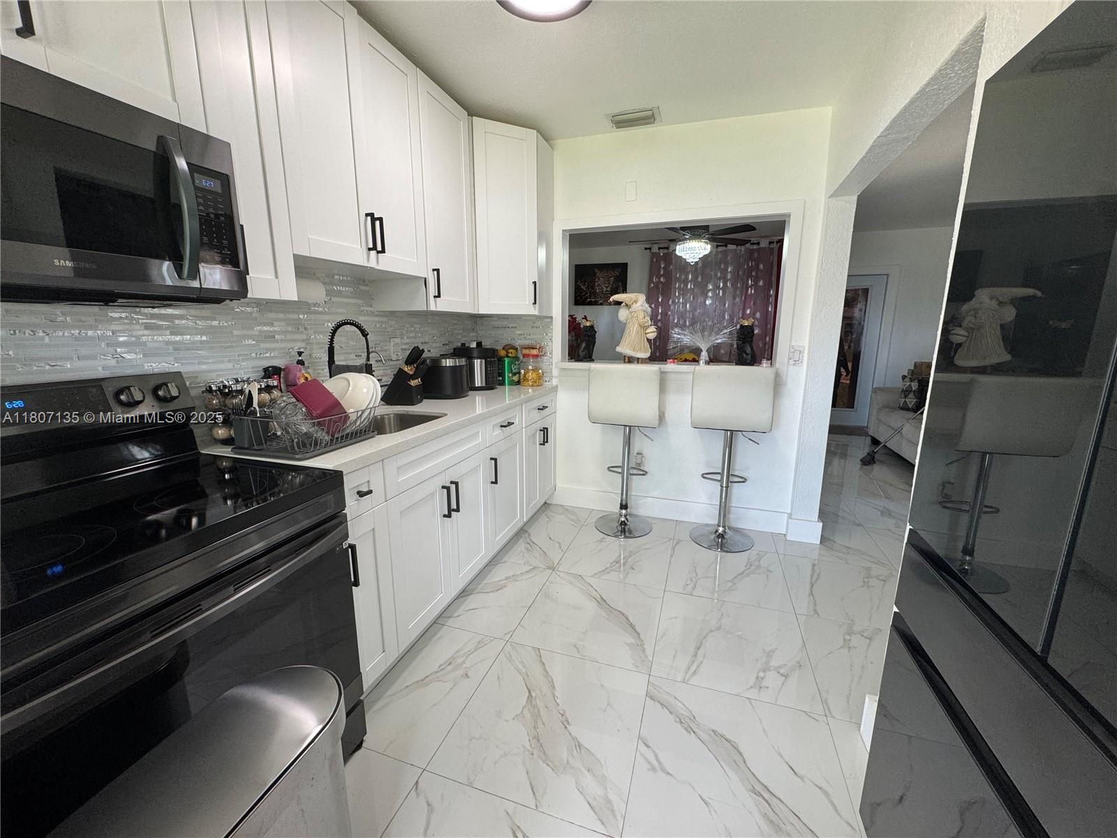 RICHMOND HEIGHTS - Residential