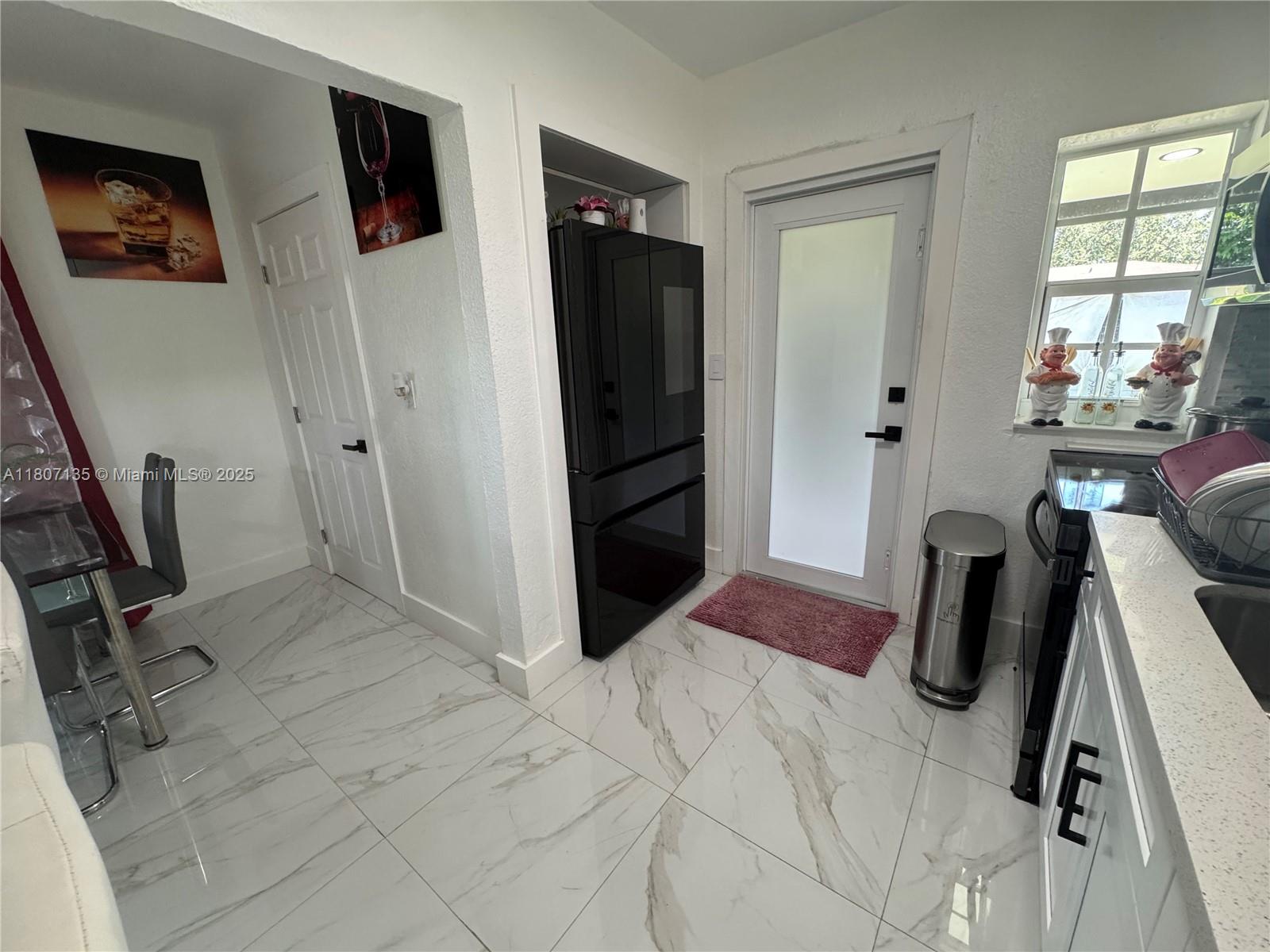 RICHMOND HEIGHTS - Residential