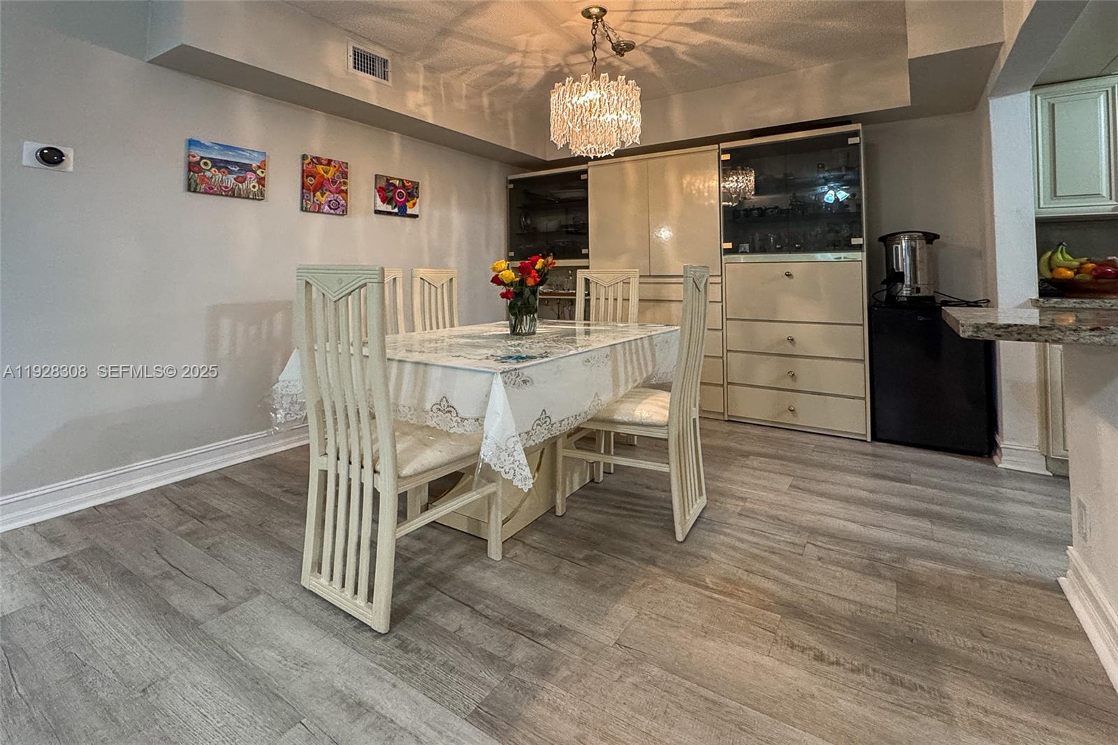 PARADISE VILLAS CONDO - Residential