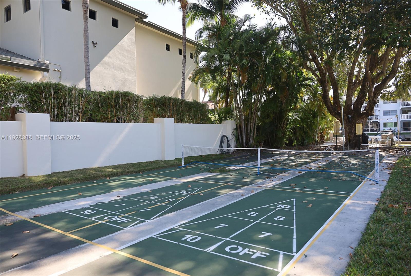 PARADISE VILLAS CONDO - Residential