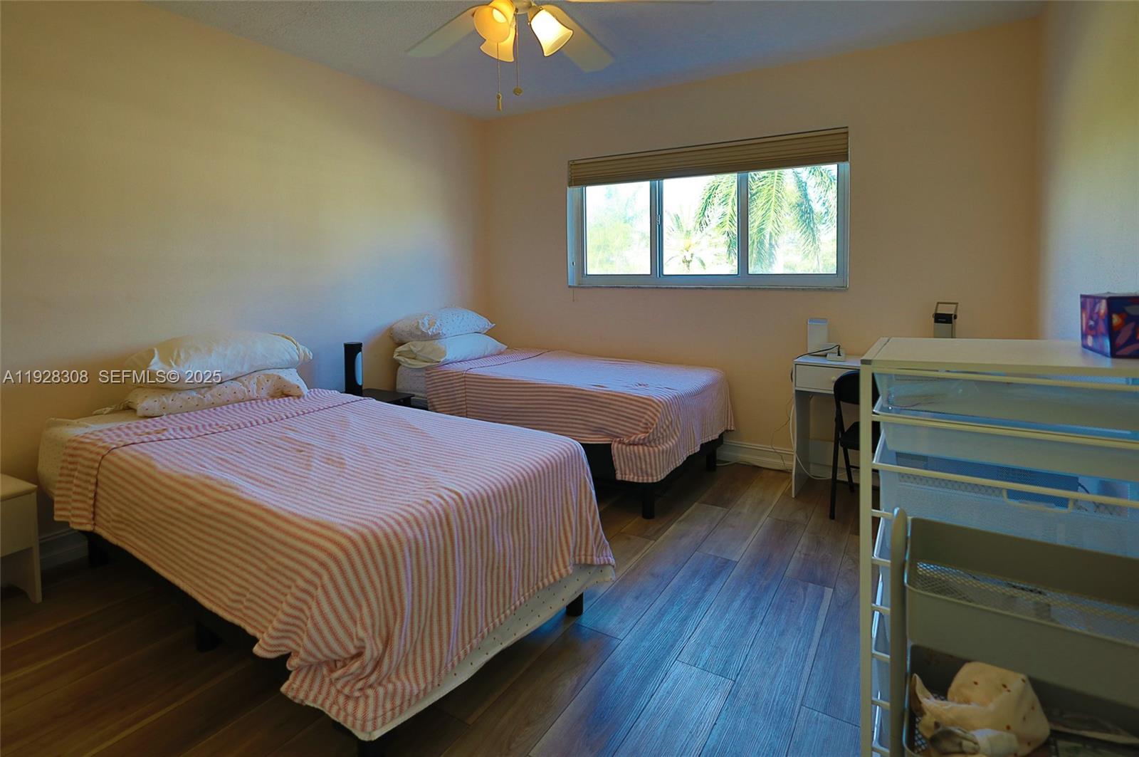 PARADISE VILLAS CONDO - Residential