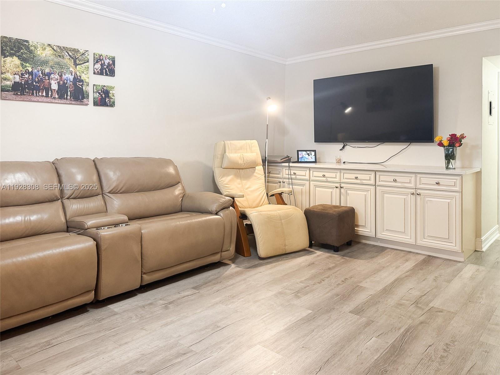 PARADISE VILLAS CONDO - Residential