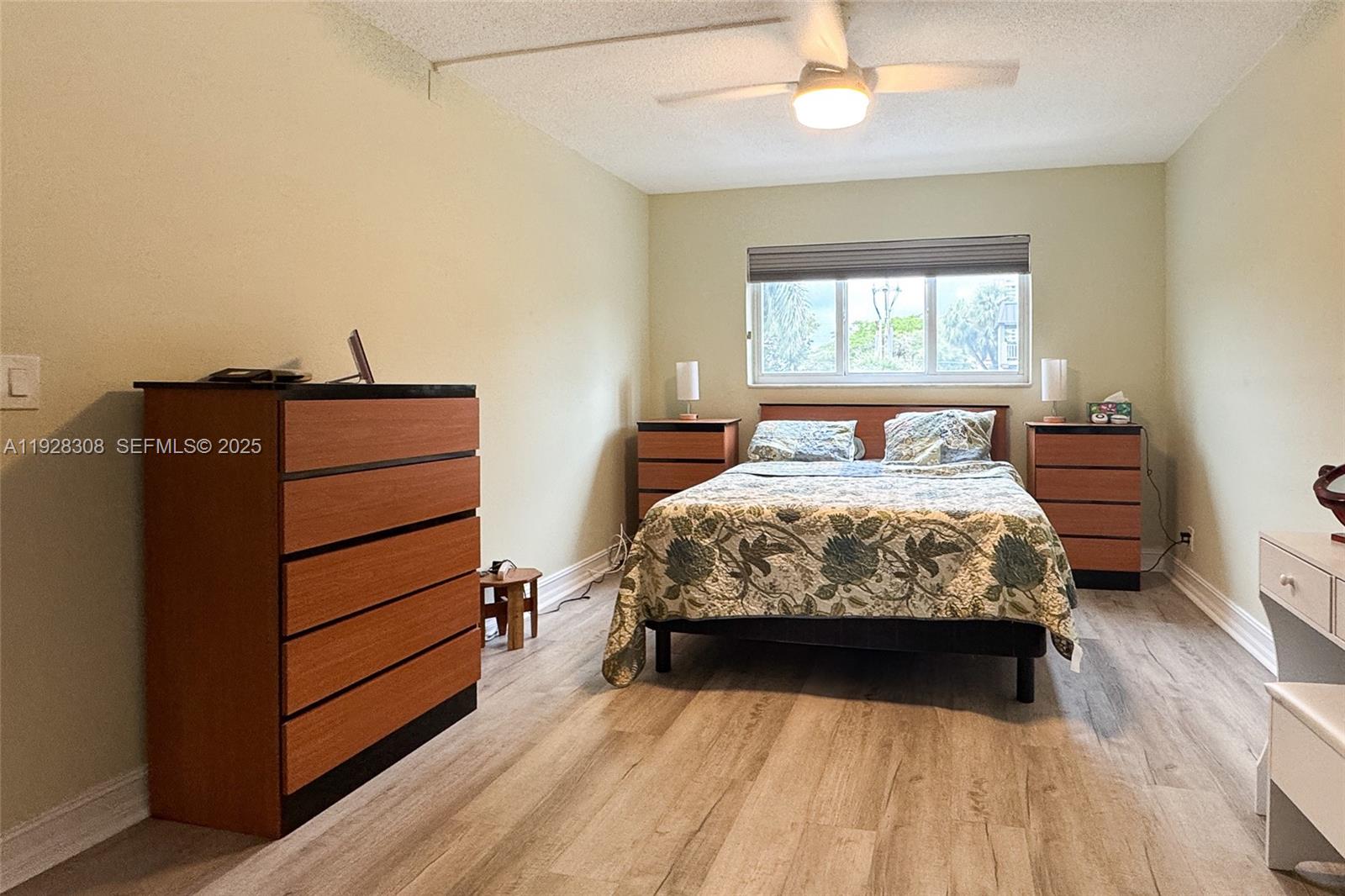 PARADISE VILLAS CONDO - Residential