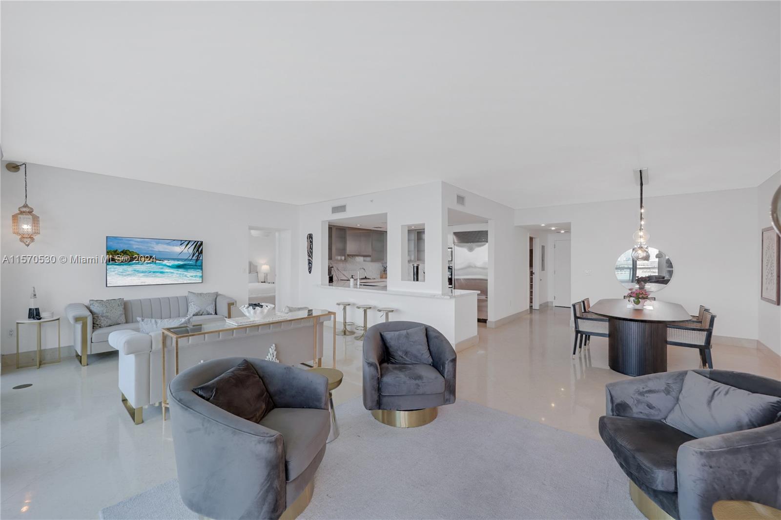 THE BENTLEY BAY CONDO - Residential