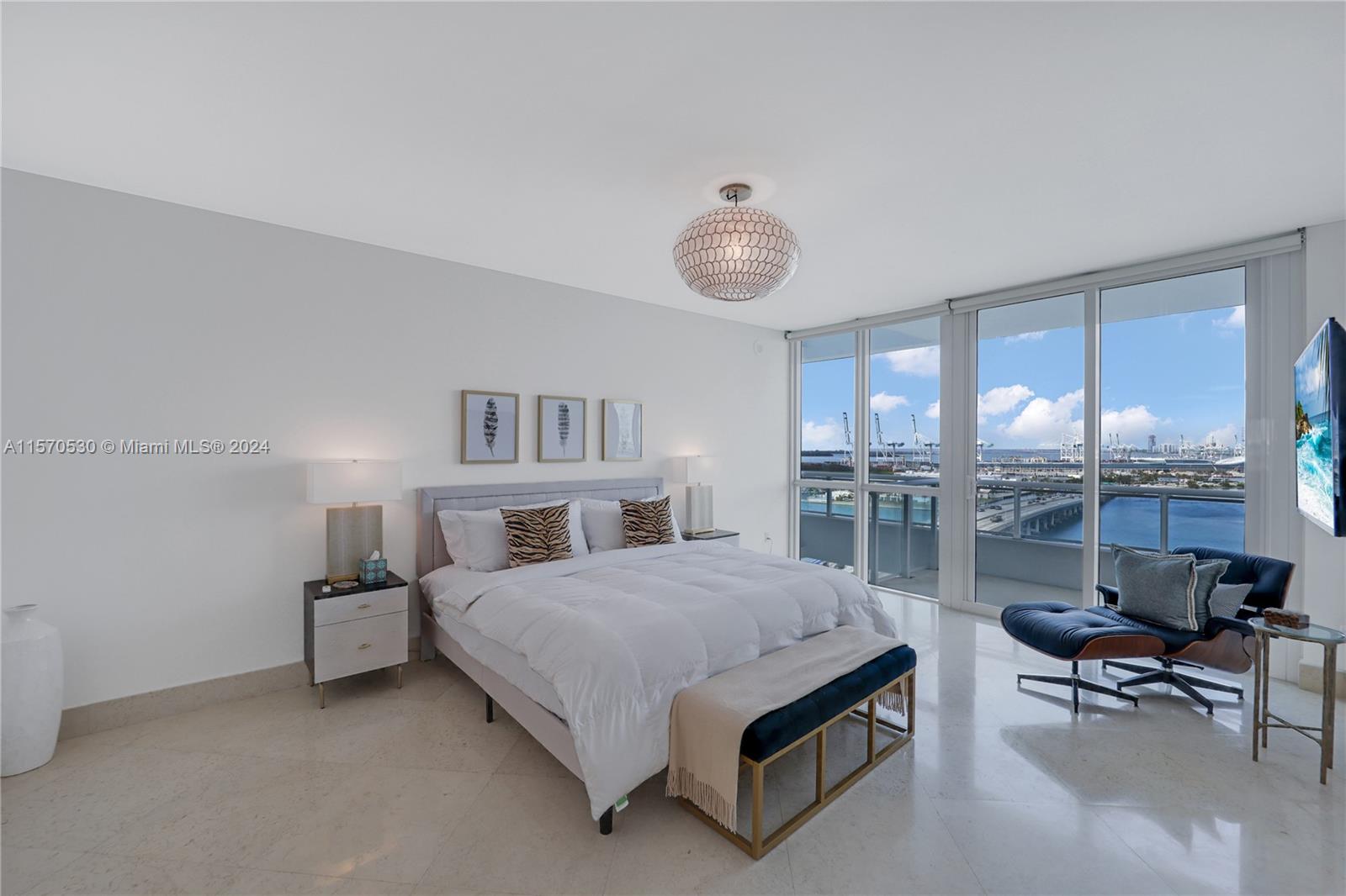 THE BENTLEY BAY CONDO - Residential