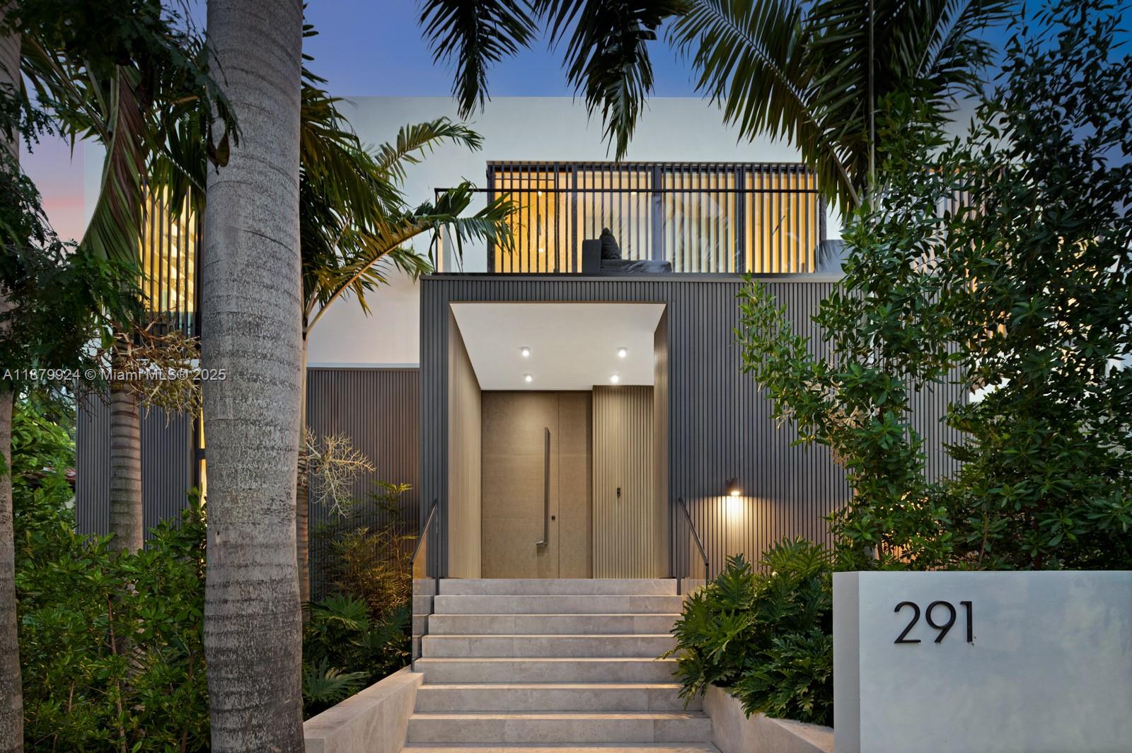 291 Palm Ave