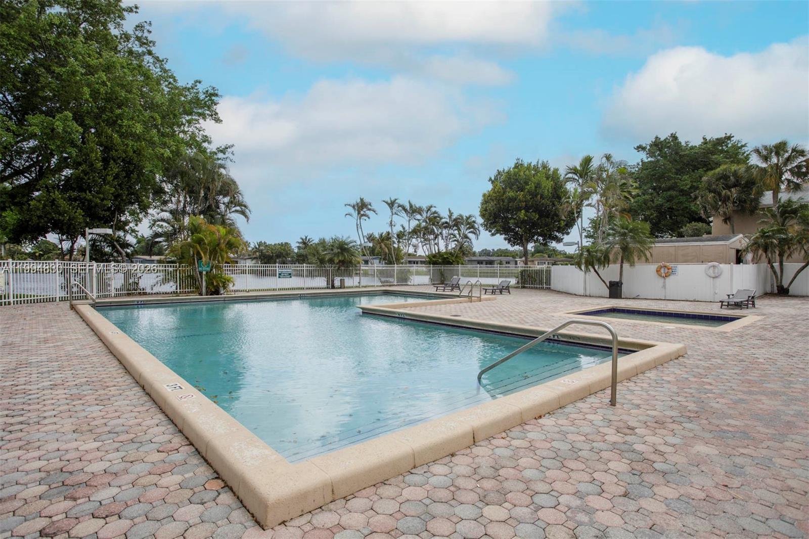 REFLECTIONS AT PEMBROKE P - Residential Lease