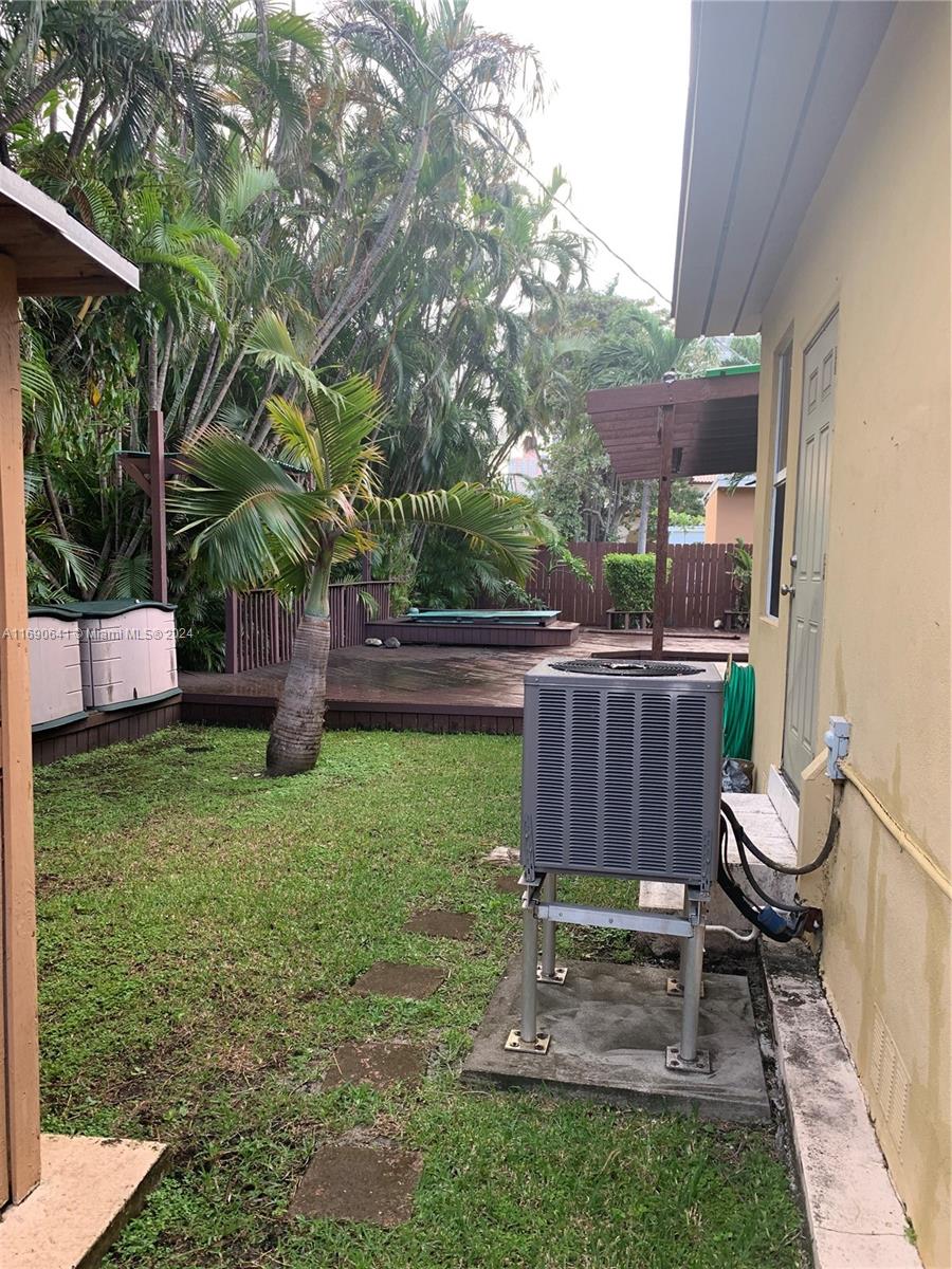 GOLDEN SHORES OCEAN BLVD - Residential