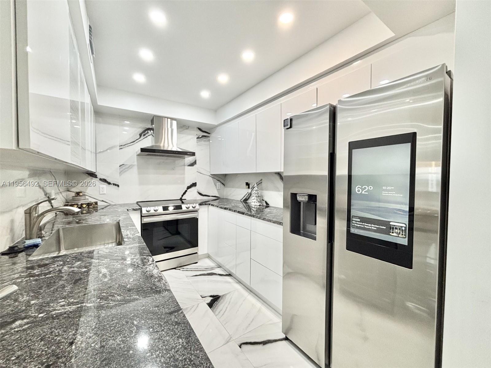 HEMISPHERES CONDO - Residential