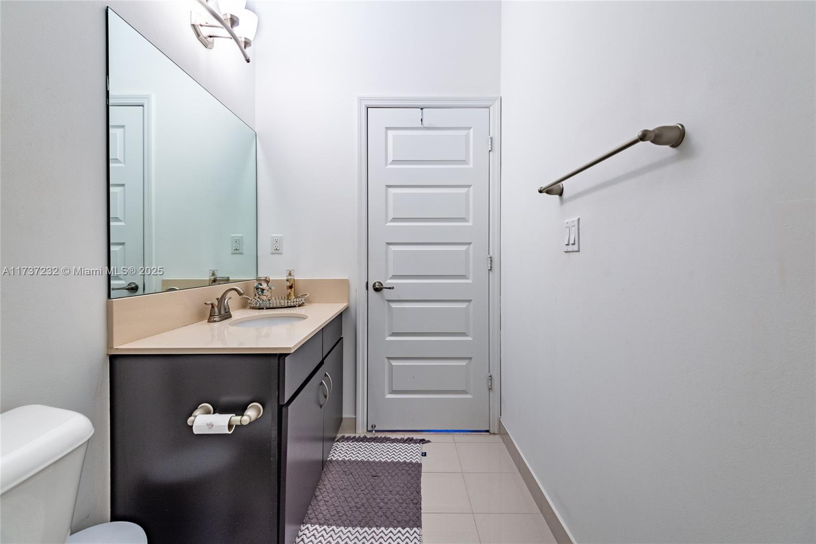 CHAMPION LAKES - Residential