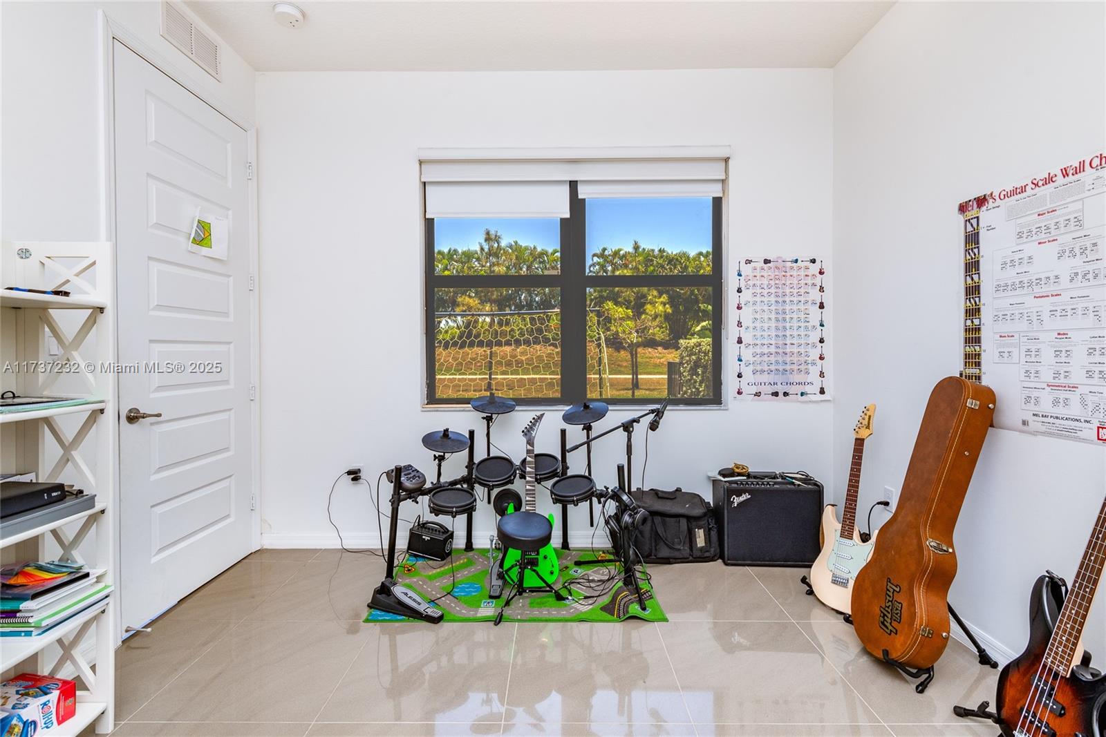 CHAMPION LAKES - Residential