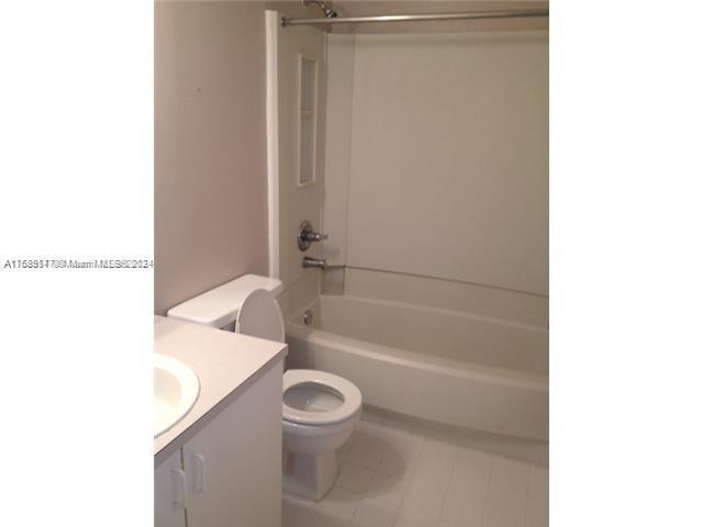 COURTYARDS AT DAVIE CONDO - Residential