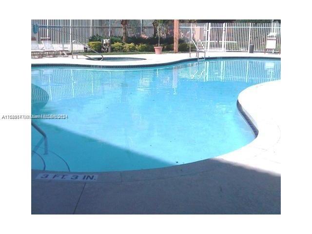 COURTYARDS AT DAVIE CONDO - Residential