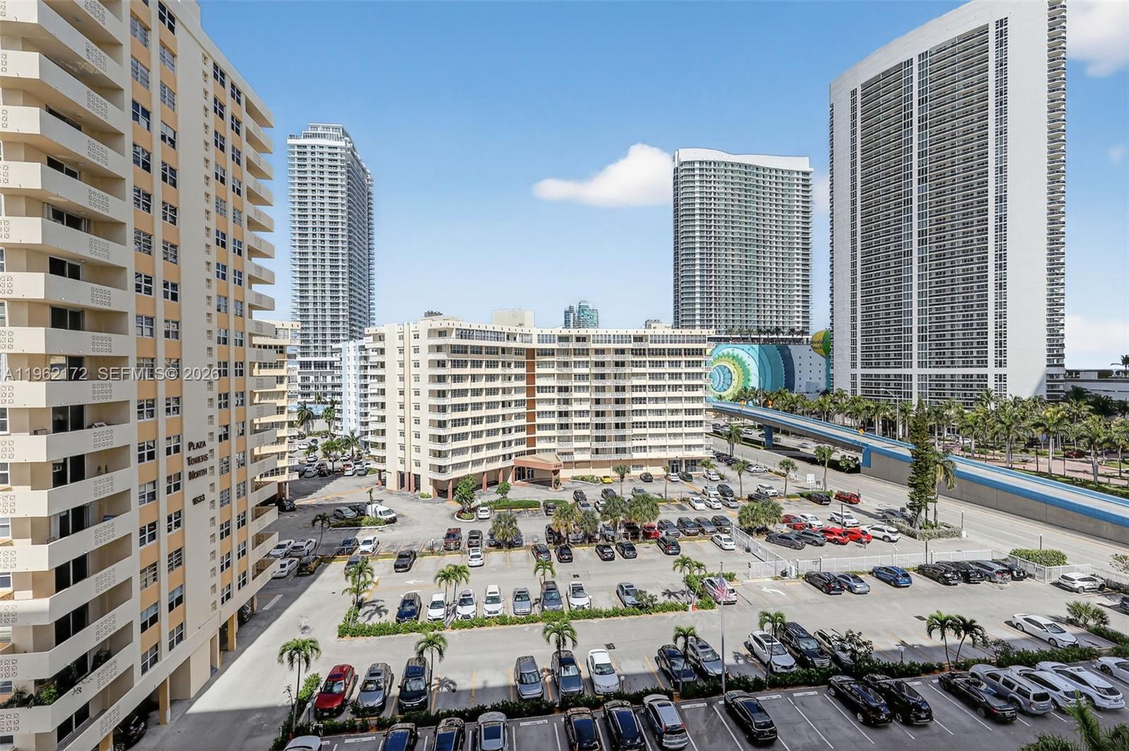 PLAZA TOWERS SOUTH CONDO - Residential