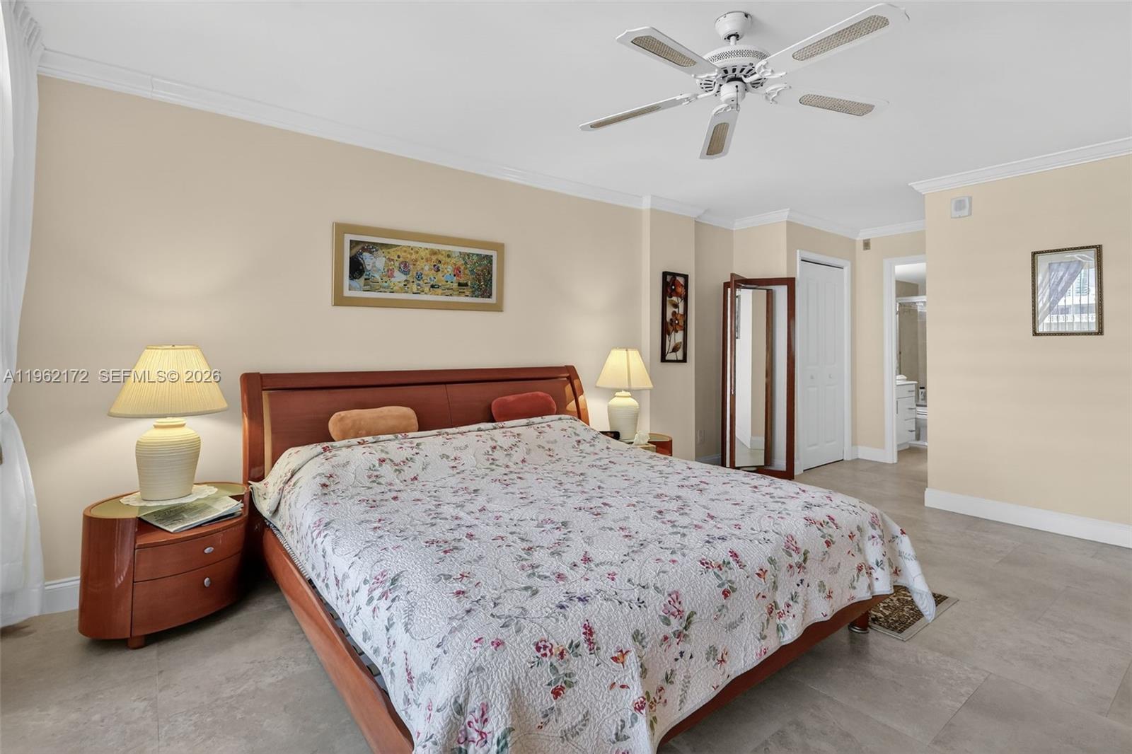 PLAZA TOWERS SOUTH CONDO - Residential