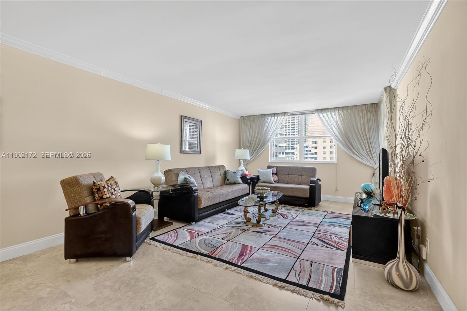 PLAZA TOWERS SOUTH CONDO - Residential