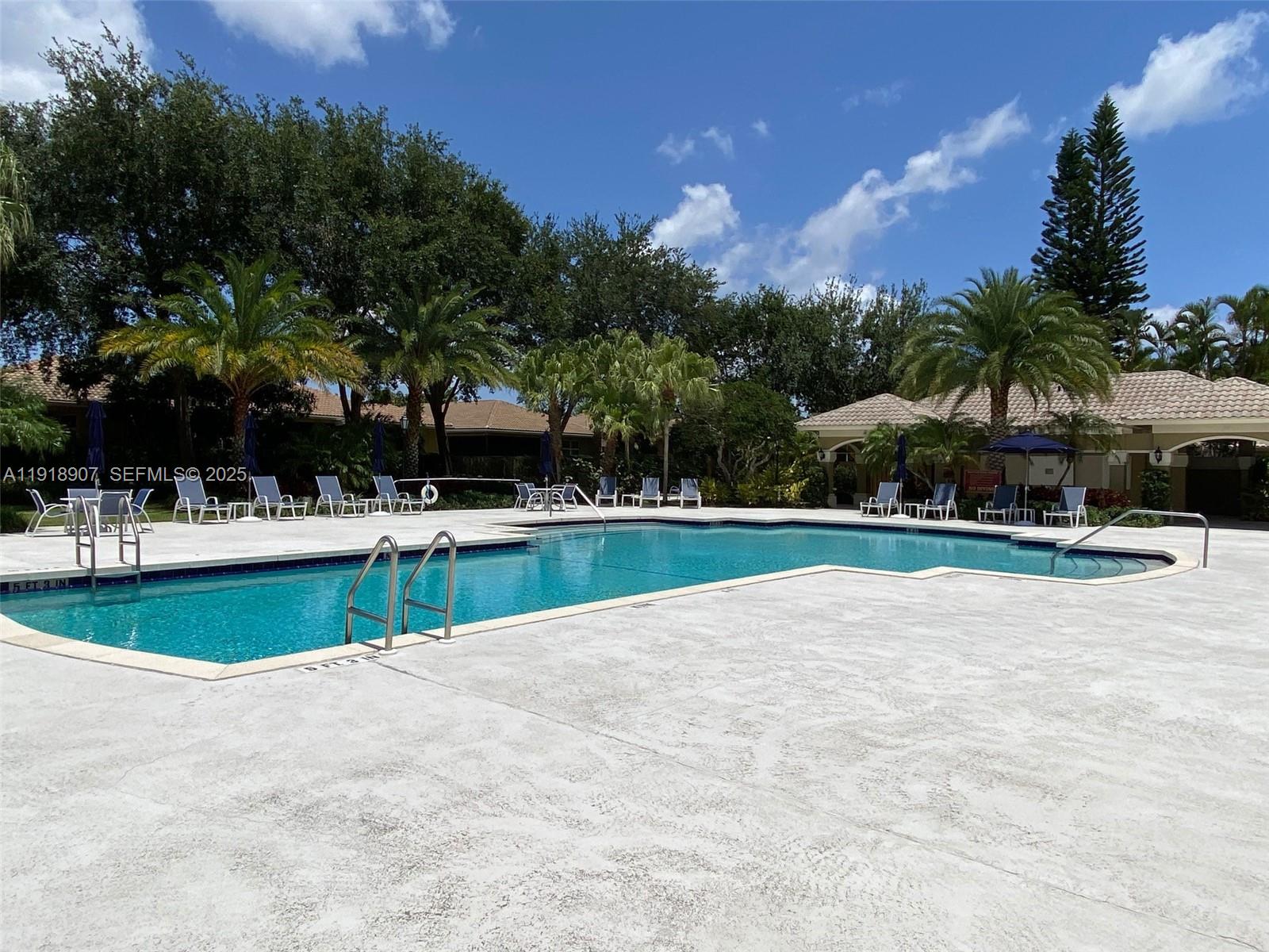 BANYANS OF ARVIDA COUNTRY - Residential