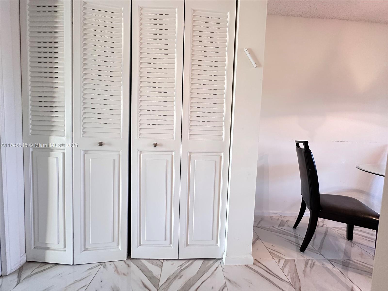 FANSHAW AT CENTURY VILLAG - Residential Lease