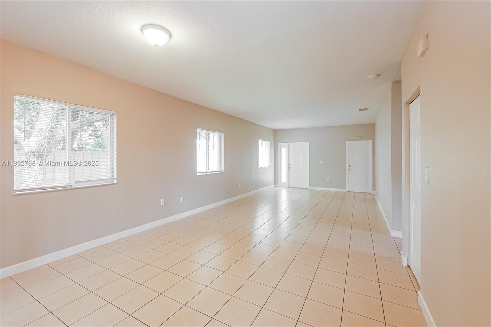 EMILIOS PLACE AT OASIS - Residential Lease