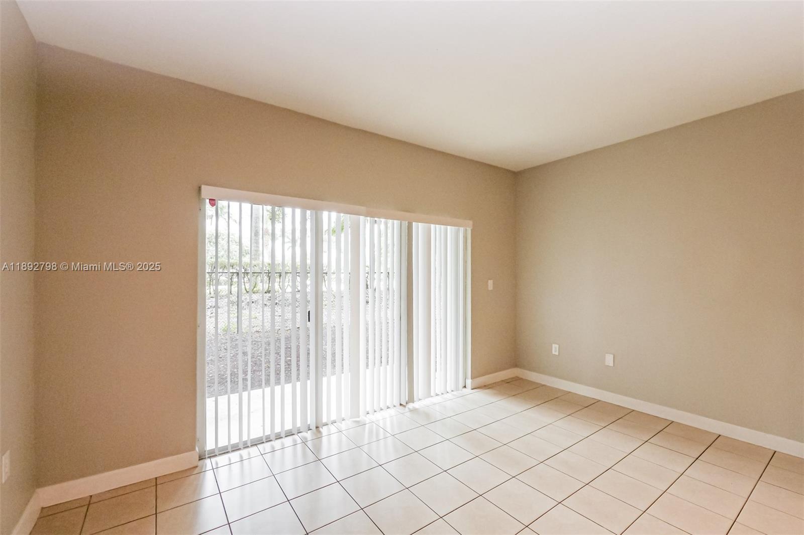 EMILIOS PLACE AT OASIS - Residential Lease