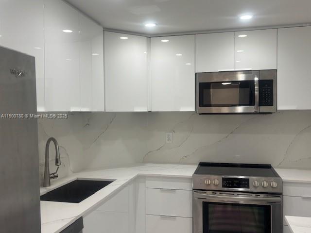 300 Bayview Dr 509