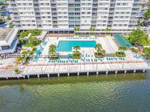 ARLEN HOUSE CONDO - Residential