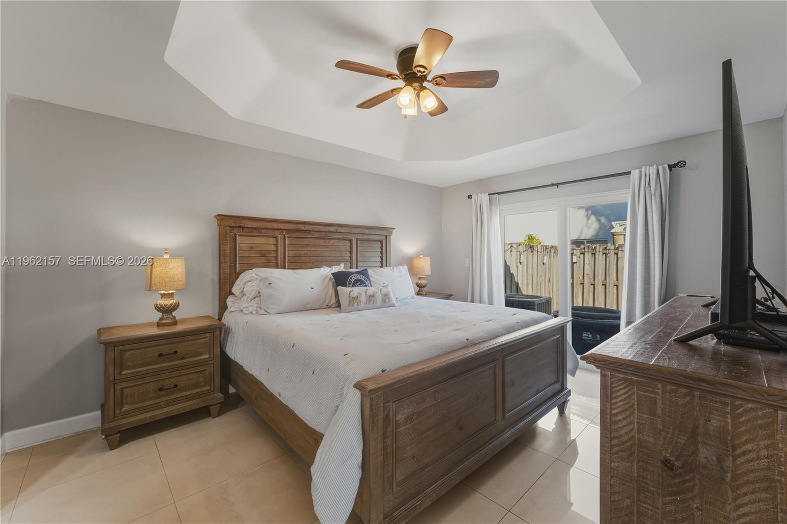 DORAL LANDINGS TOWNHOMES - Residential