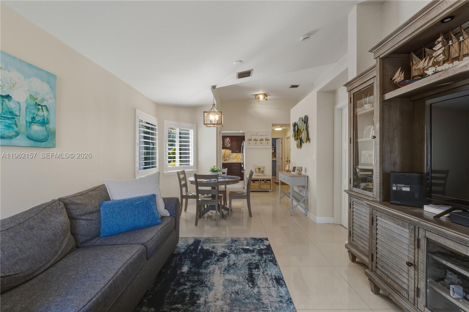 DORAL LANDINGS TOWNHOMES - Residential