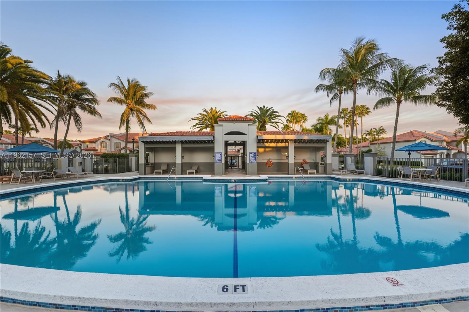 DORAL LANDINGS TOWNHOMES - Residential