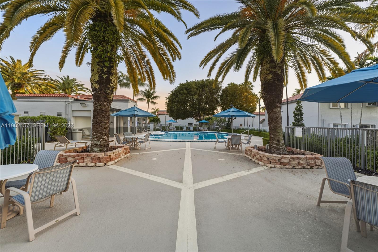 DORAL LANDINGS TOWNHOMES - Residential