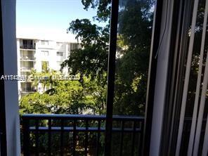 PLAZA OF AMERICAS CONDO P - Residential