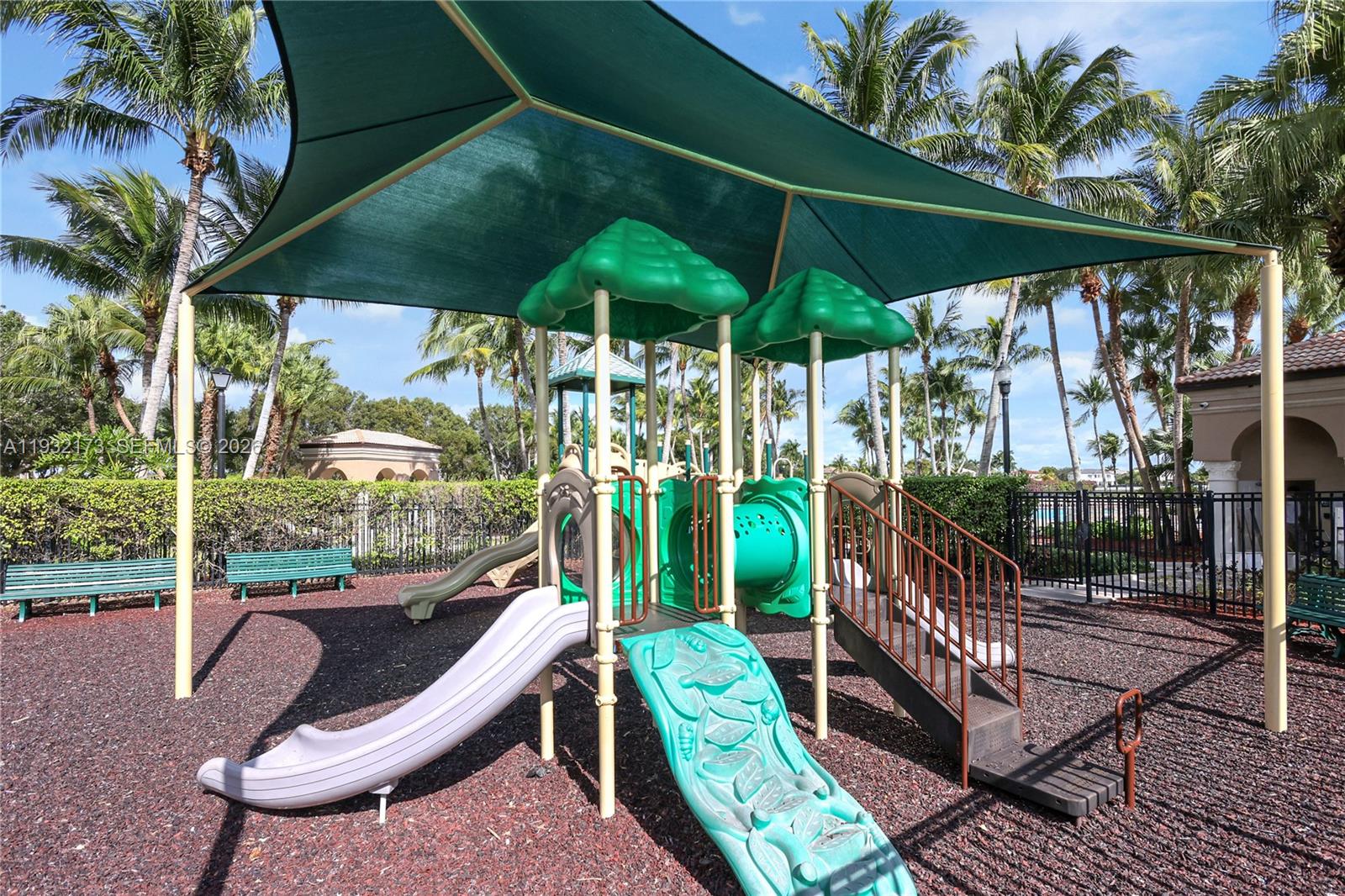 RIVIERA ISLES II - Residential