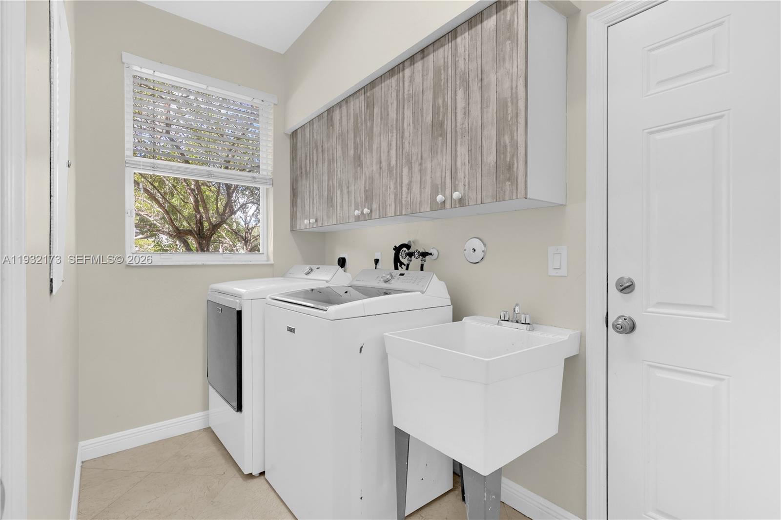 RIVIERA ISLES II - Residential