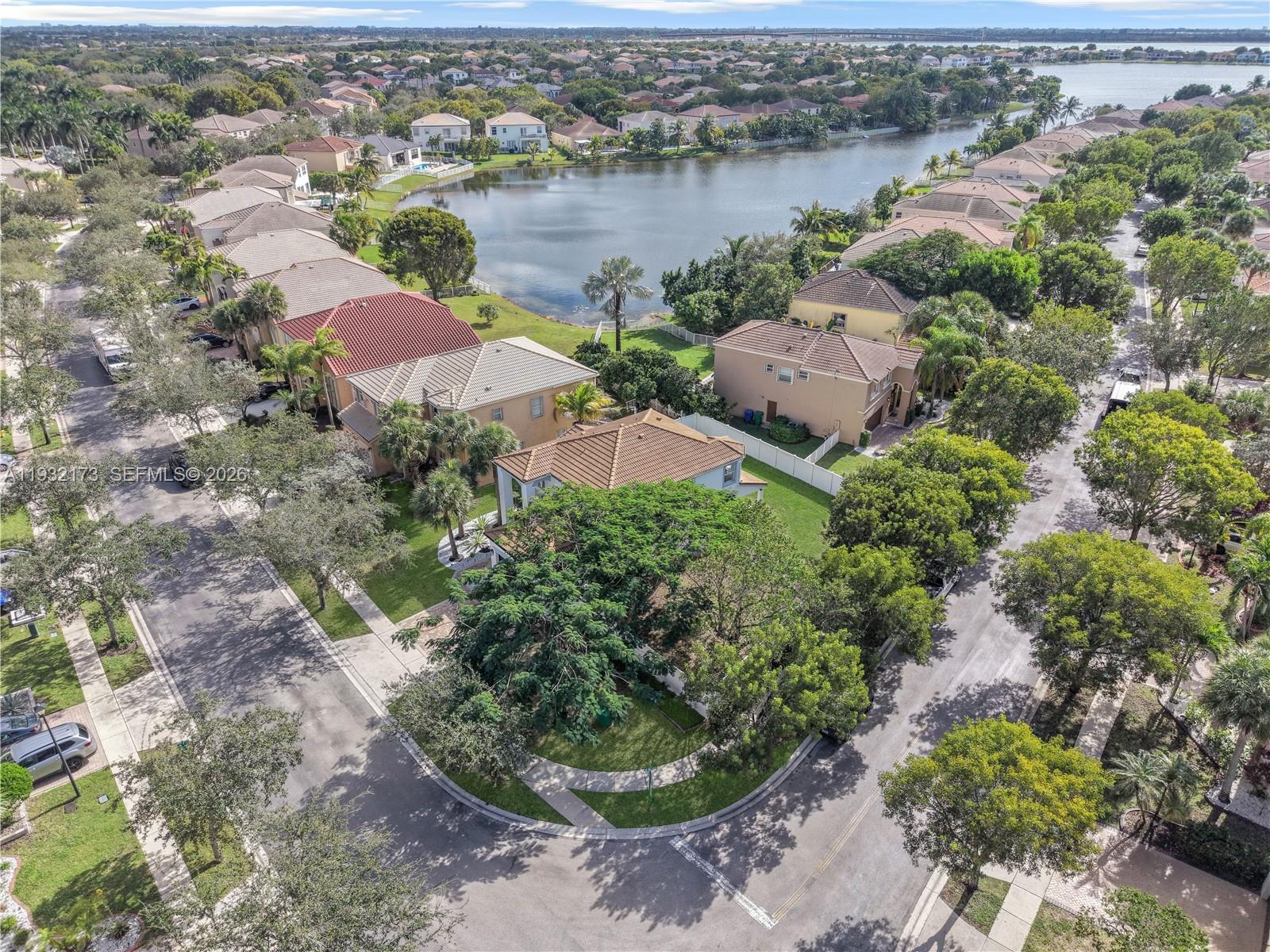 RIVIERA ISLES II - Residential